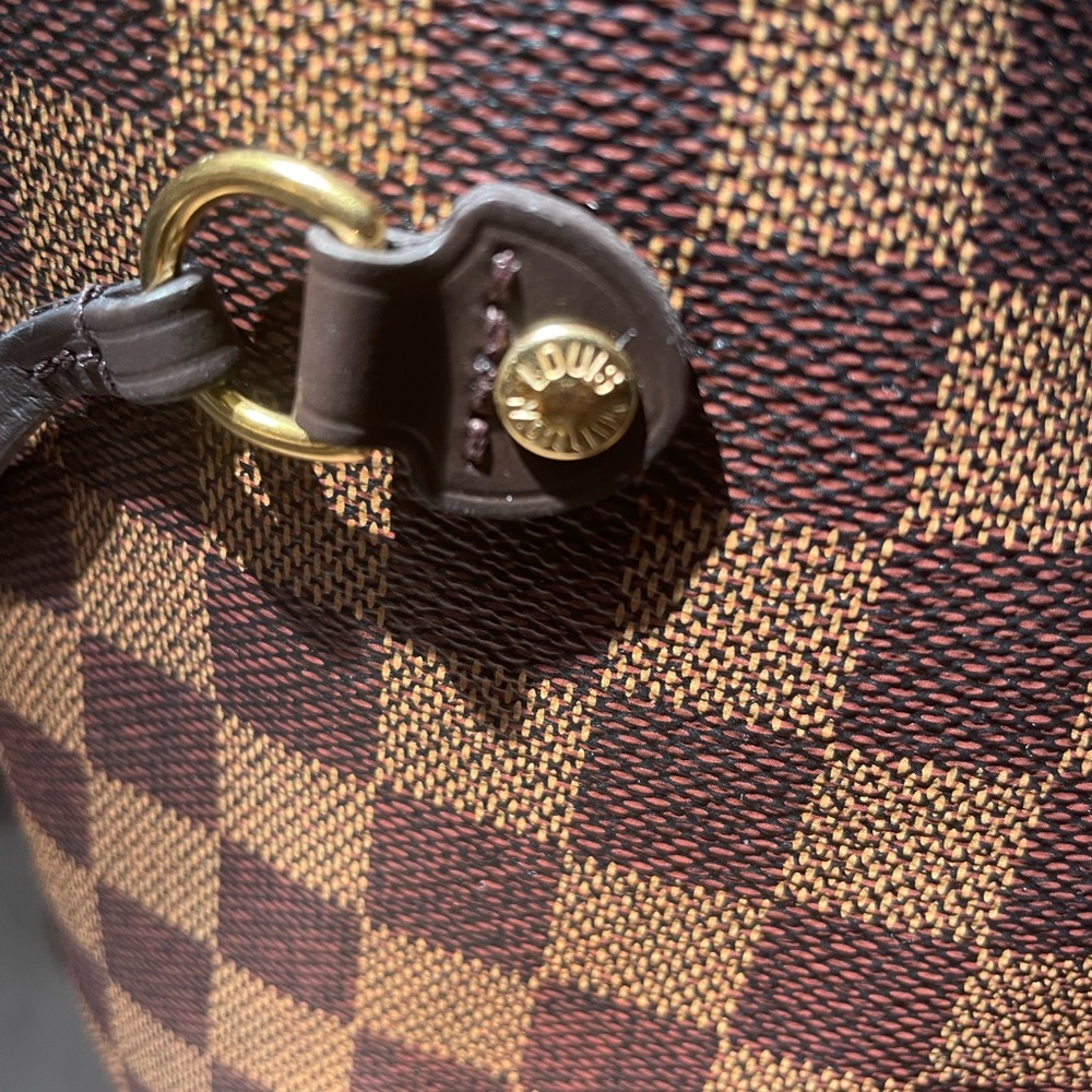 Louis Vuitton Damier GM Neverfull bag with matching pouch EUC - Picture 10 of 16